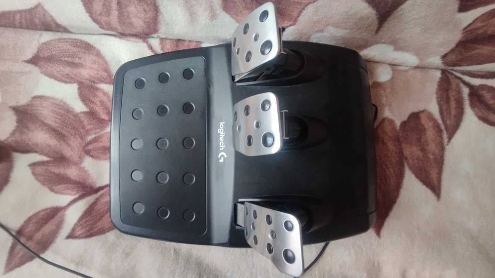 Logitech G29 + Shifter + Pedały  - Stan Bardzo Dobry