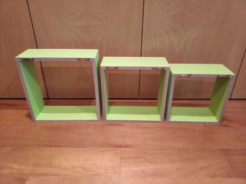 3 prateleiras / cubos de parede verde lima