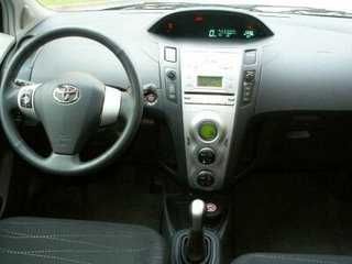 O seu Toyota Yaris 2006 deixou de mostrar as horas?