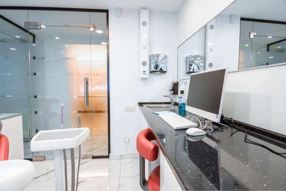 Аренда действующей стоматологичной клиники, медицинский центр, целиком