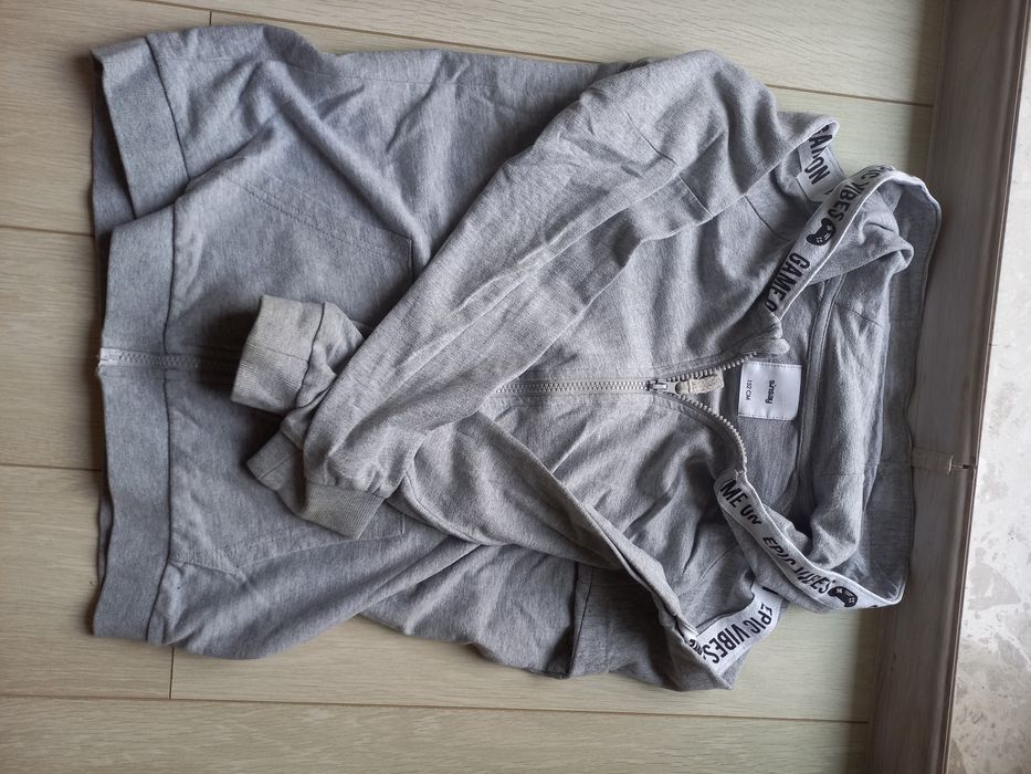 Bluzy chlopiece rozmiar 152 i 158