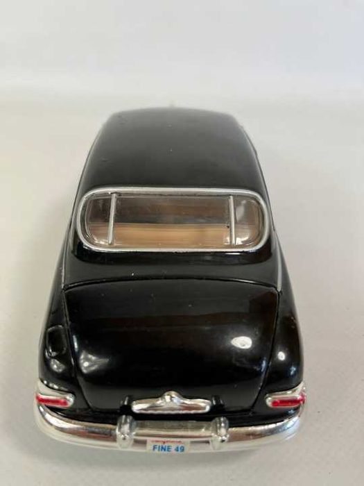 Model Auta mercury 1949 1/24