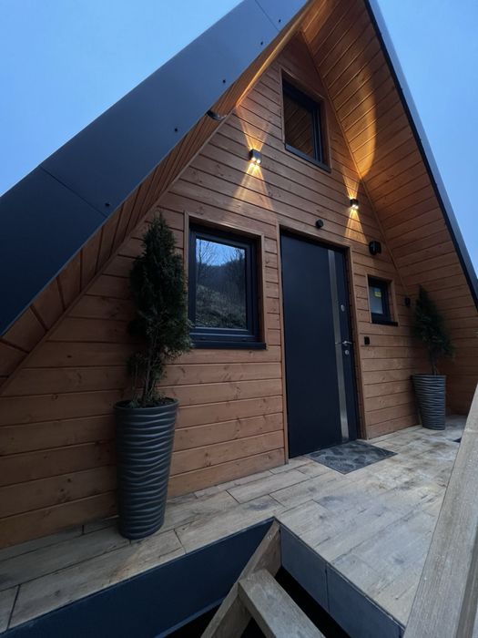 Будиночок для відпочинку в горах з чаном та банею