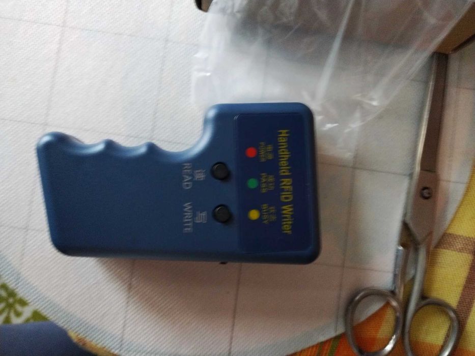 RFID Дубликатор считывателя карт 125KHz программатор