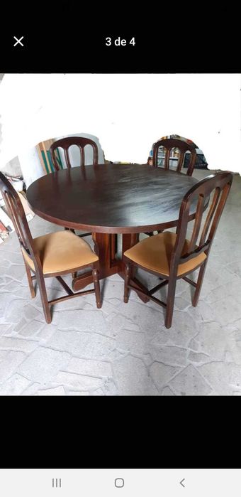 Mesa e 4 cadeiras