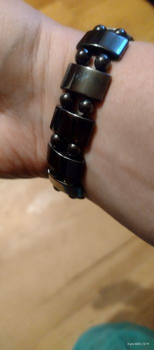 Magiczna i elegancka bransoletka bez względu na płeć.