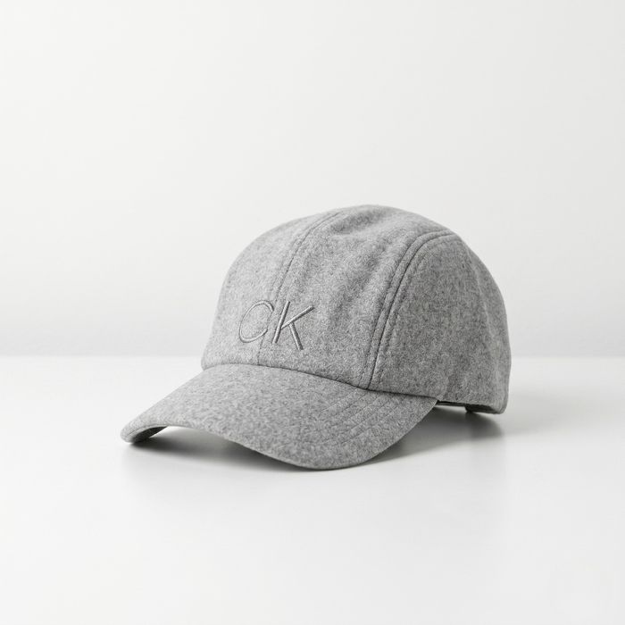 NOWA Calvin Klein Czapka z daszkiem szara unisex