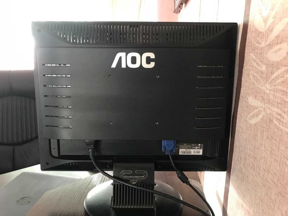 Персональний комп'ютер, монітор, клавіатура