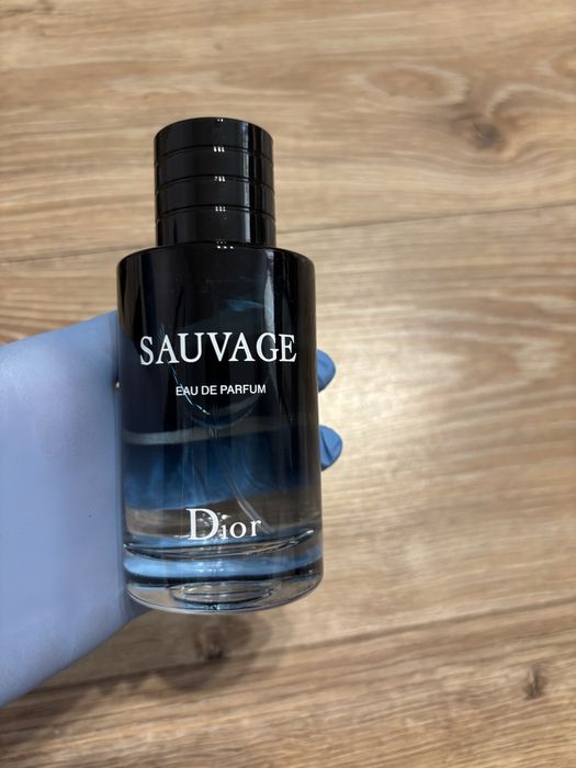Perfum Dior sauvage Eau De perfum