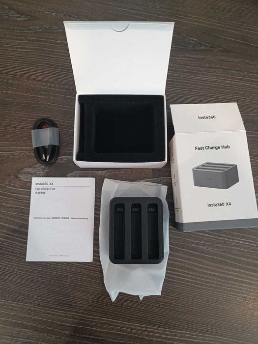 Insta360 X4 ORIGINAL Fast Charge Hub64283913080451122