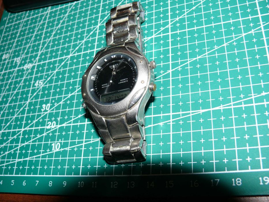 Zegarek quartz Sharp Retro