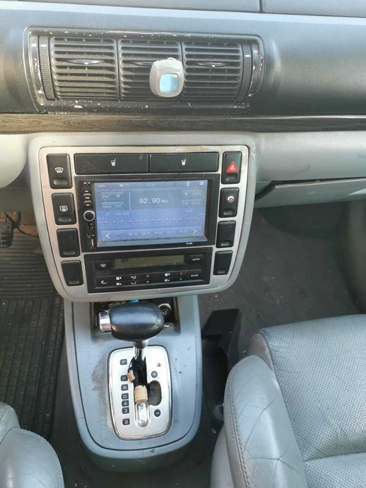 Vendo 2 carrinhas de 7 lugares
