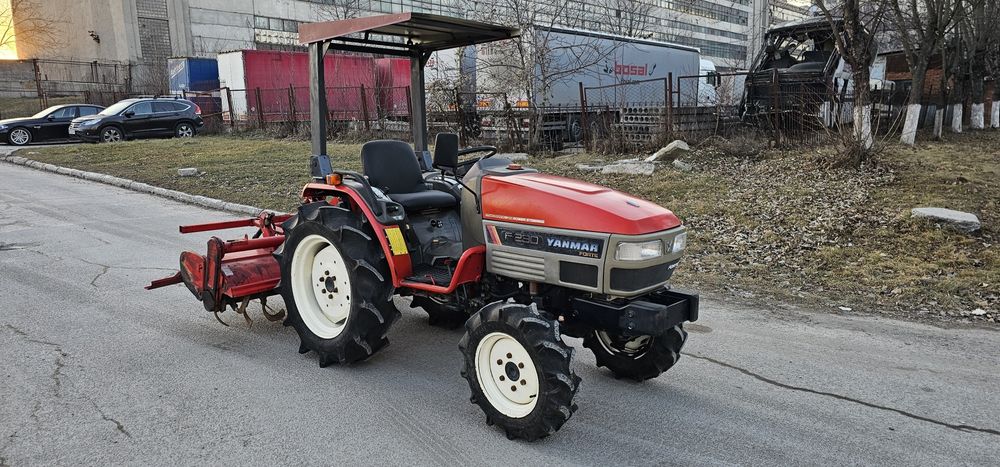 Японський Мінітрактор Трактор  Yanmar F 230