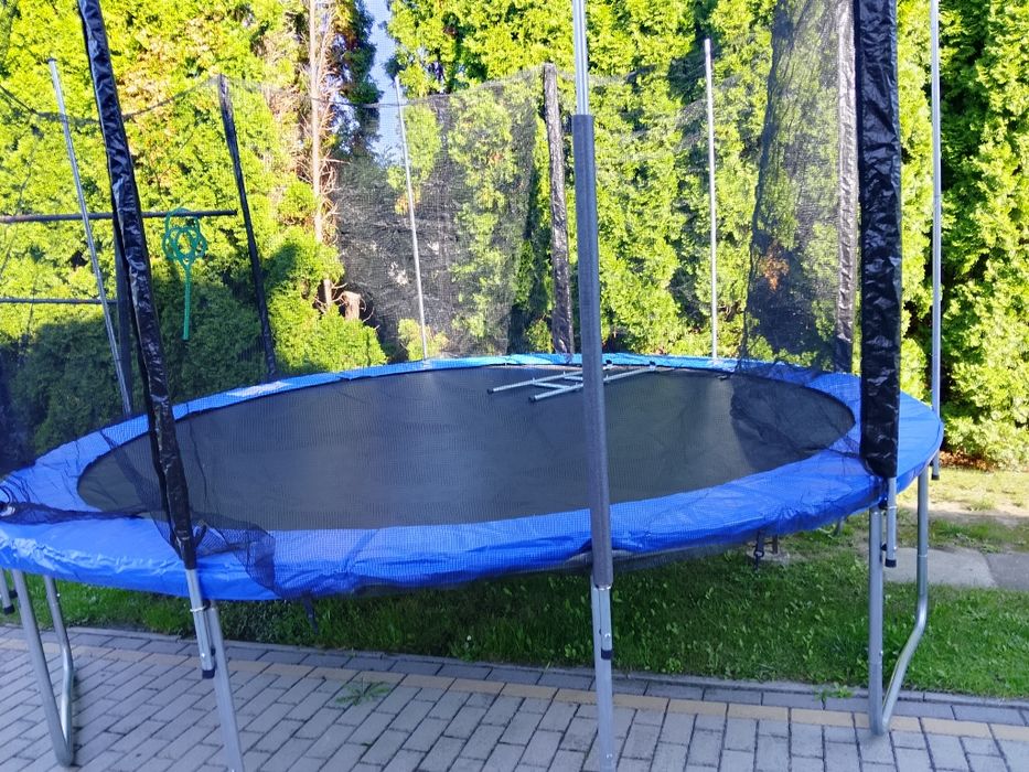 Trampolina ogrodowa