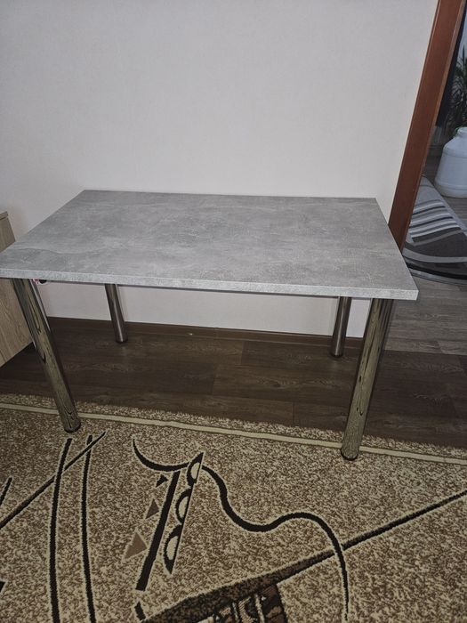 Стіл кухонний новий