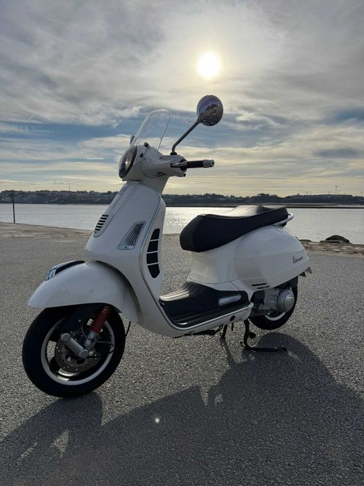 Vespa GTS 300 ie