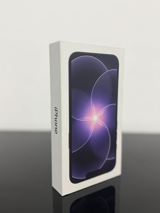 iPhone 17e Novo em caixa
