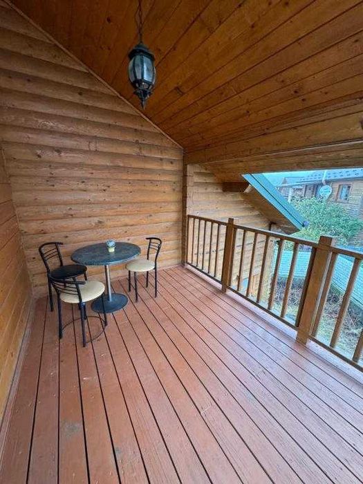 Продаж комплексу котеджів у центрі Східниці