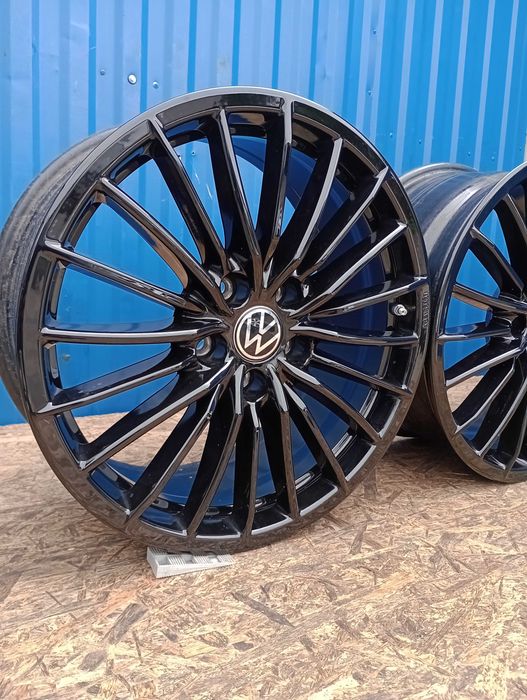 Felgi Aluminiowe 5x112 R18 8J ET50 Volkswagen Jetta Sharan Golf Caddy Touran Seat Skoda