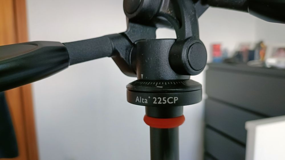 Vanguard Alta 225 CP Tripod64286573405186123
