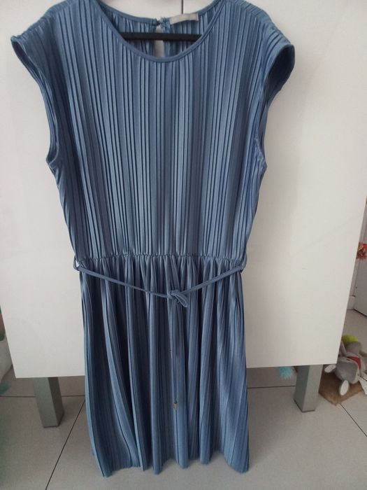 Plisowana sukienka rozm.38