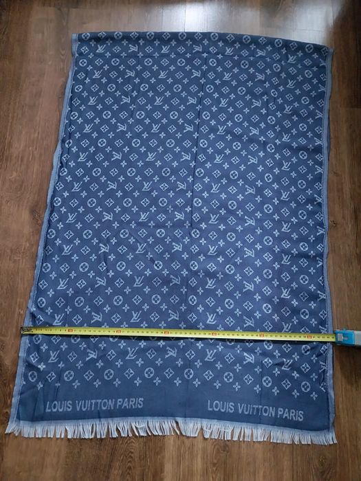 LV duży szal bawełniany w niebieskim kolorze   65 cm./ 180cm.