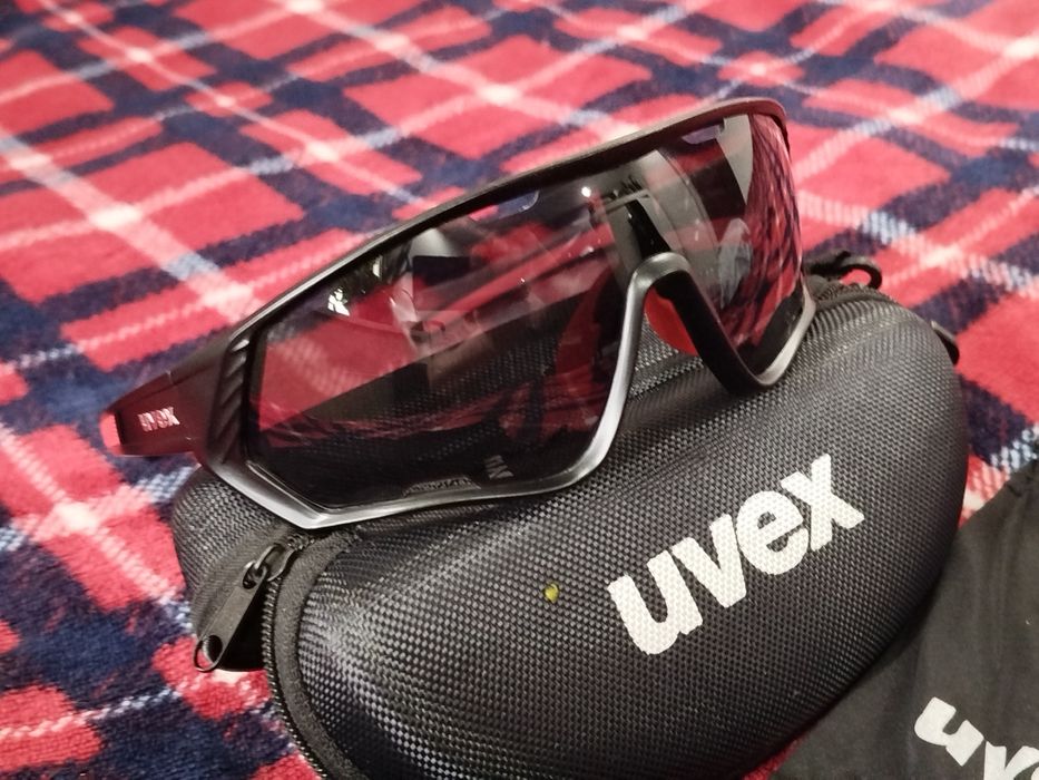Nowe okulary sportowe Uvex premium edition