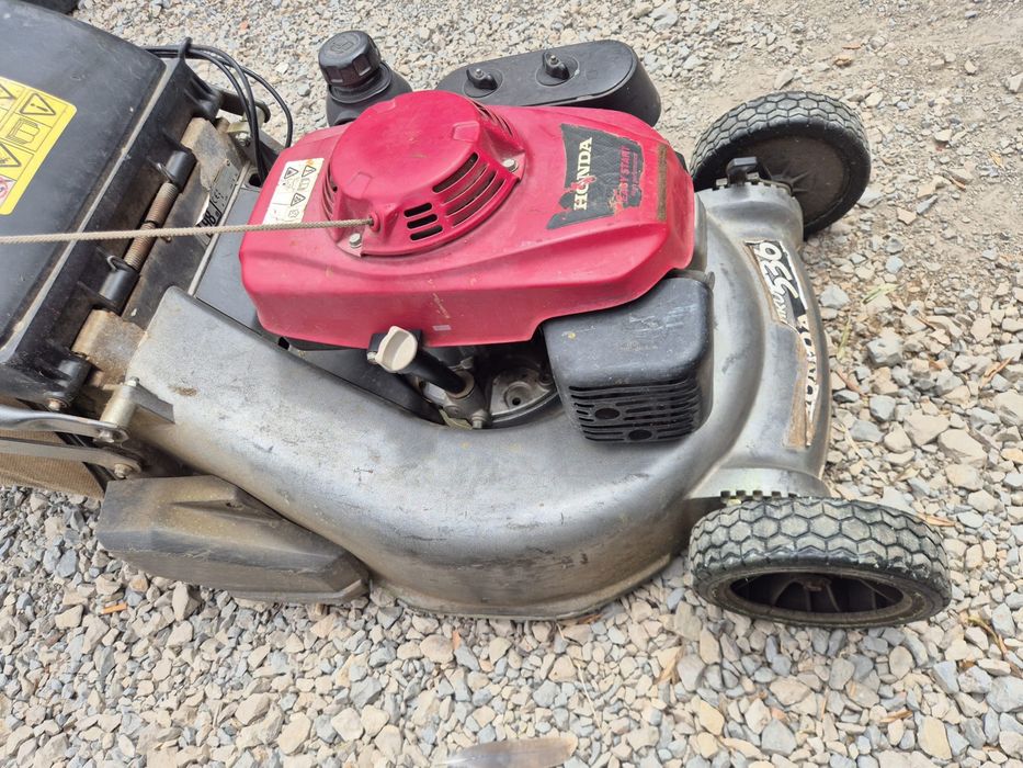 Maquina de cortar relva honda profissional