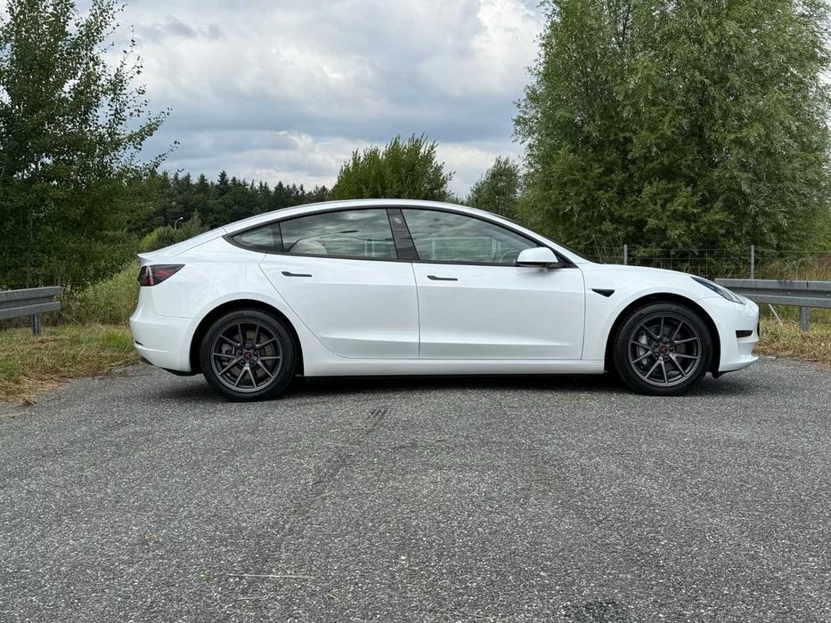 Tesla Model 3 2022 60 kvh