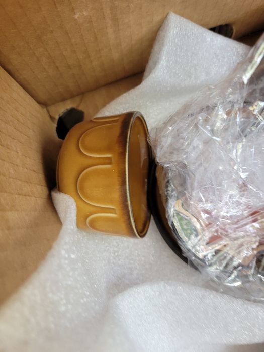 Porcelit Pruszków różne  miodowe naczynia