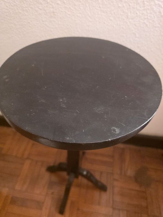 3 Mesas de apoio