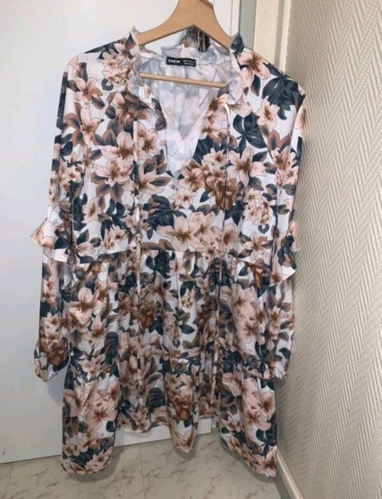 Vestido Floral manga comprida NOVO