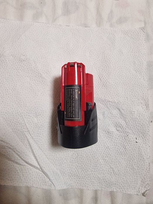 Akumulator do narzedzi 12v Milwaukee