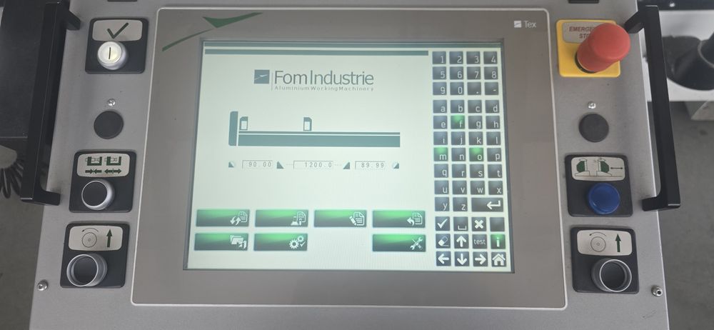 Máquina de corte Fom Industrie