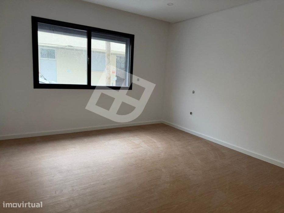 Apartamento T3 c/ Terraço - Pronto Habitar | Esgueira