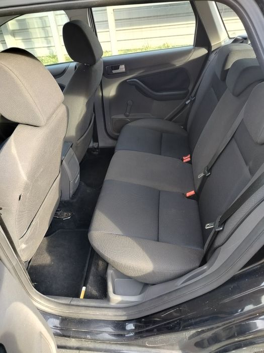 Ford Focus kombi 2.0 benzyna 2006 r