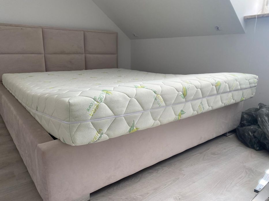 Materac sprężynowy 200x140cm