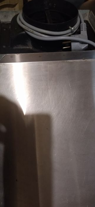 Витяжка кухонна piramida трехскоросная