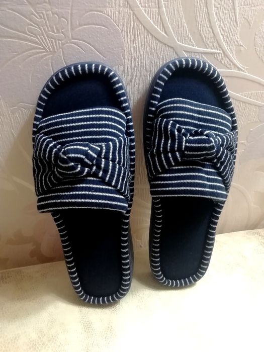 Шлепанцы комнатные 40-41 р