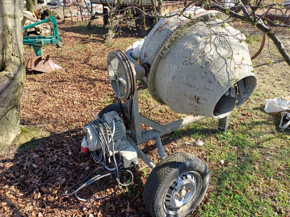 Sprzedam betoniarkę 250L