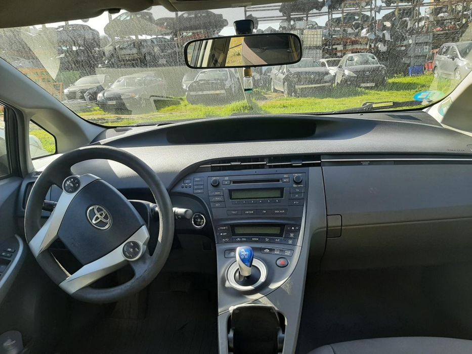 Calíper De Freio Traseiro Direito Toyota Prius