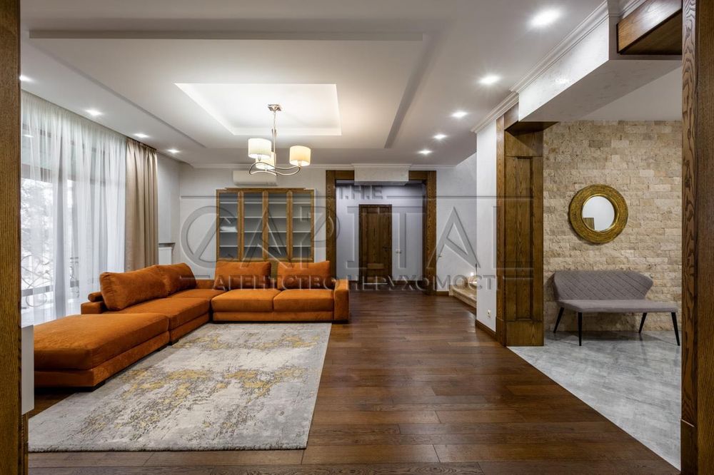 Пропонується в оренду двоповерховий затишний будинок в Гореничах 250м2