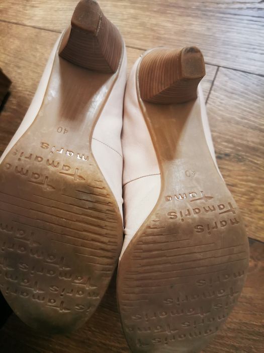 Buty skórzane na obcasie