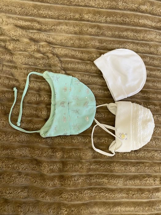 Шапочки весна 0-3 -6 міс