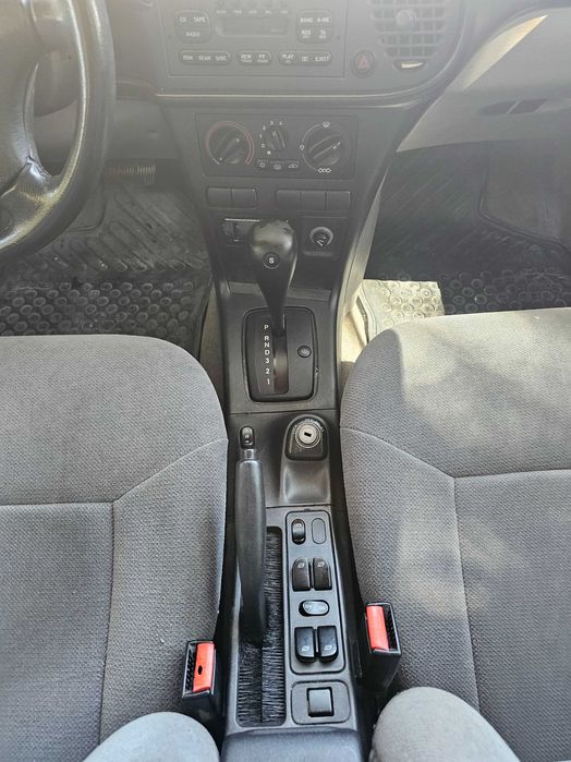 Saab 900 2.0  Caixa Automática