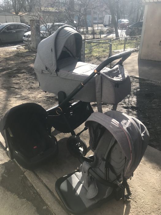 склад Коляски бу в отличном состоянии как новые! Вадатурского  71\1