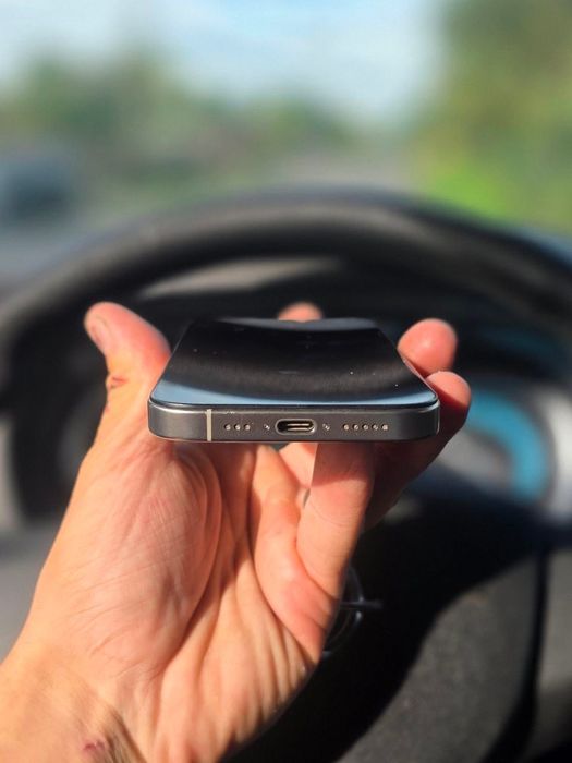 iPhone 16 Pro 128 GB / АКБ 87% Natural Titanium