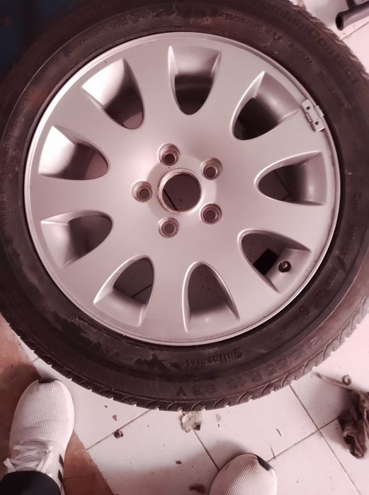 Vendo jantes Alfa Romeo e pneus
