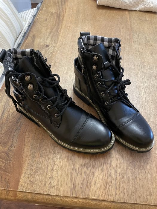 Botas pretas novas 39-40