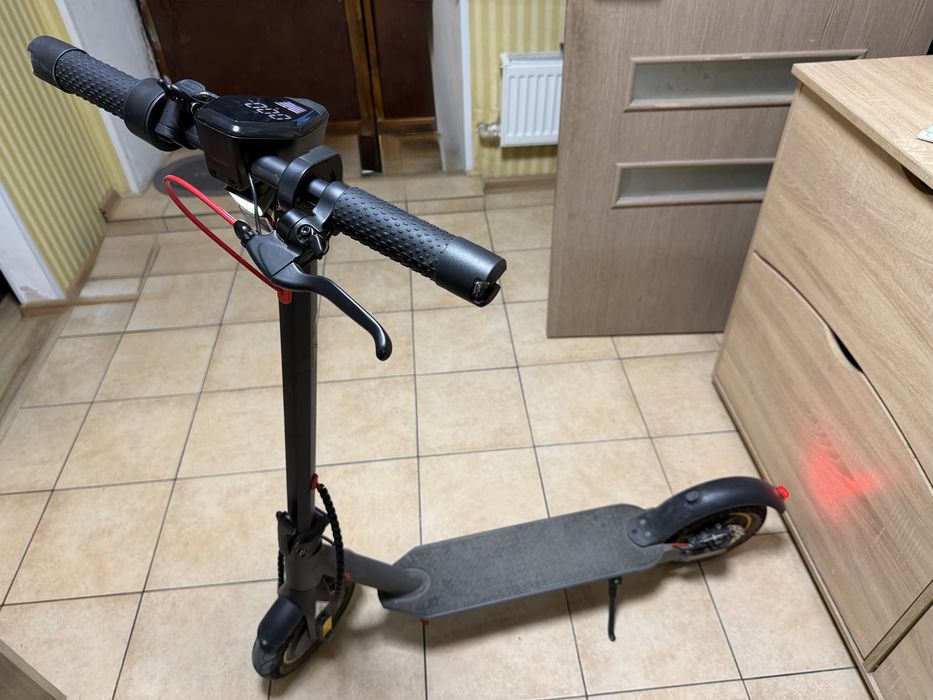 Продам Электросамокат